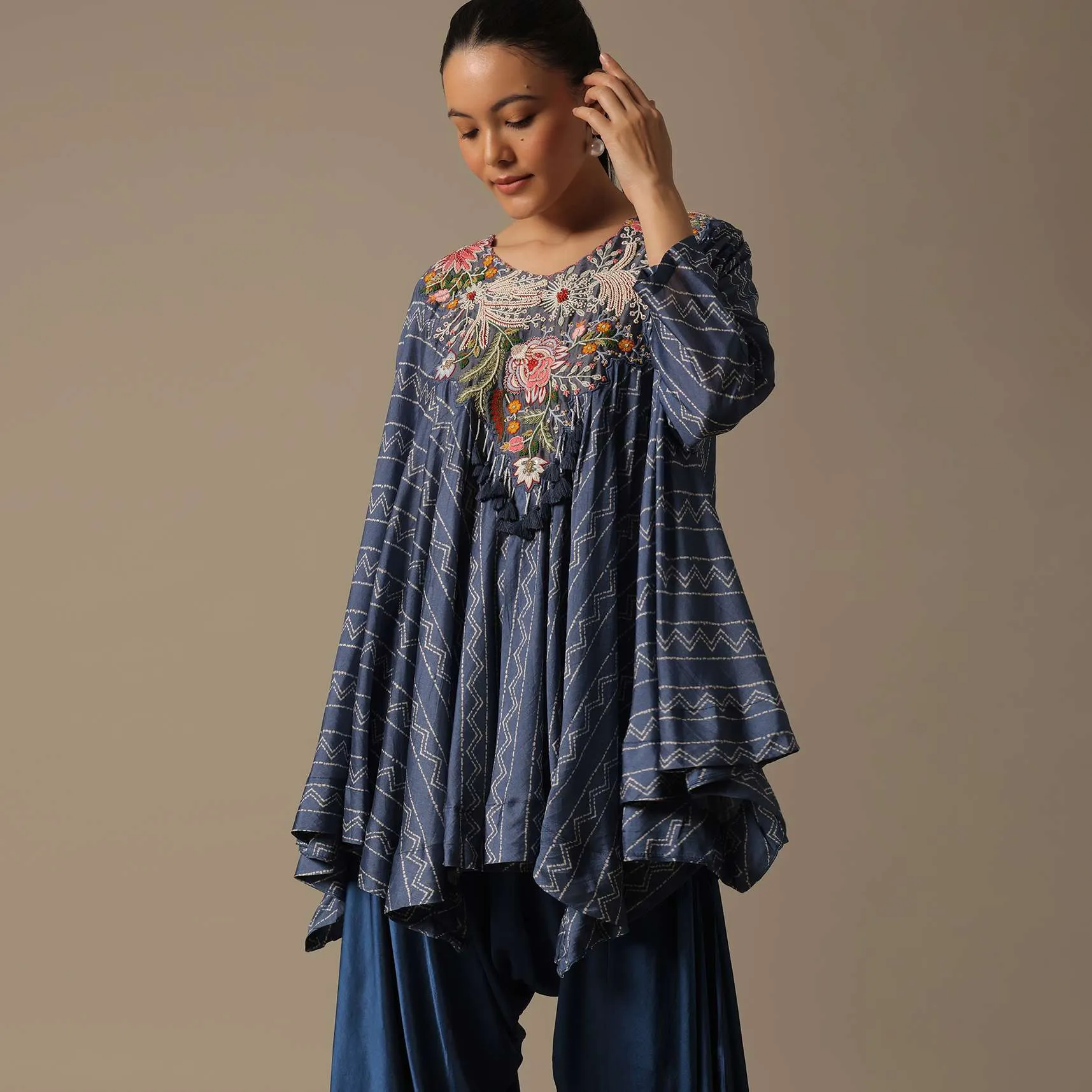Blue Dhoti Set With Zari Work