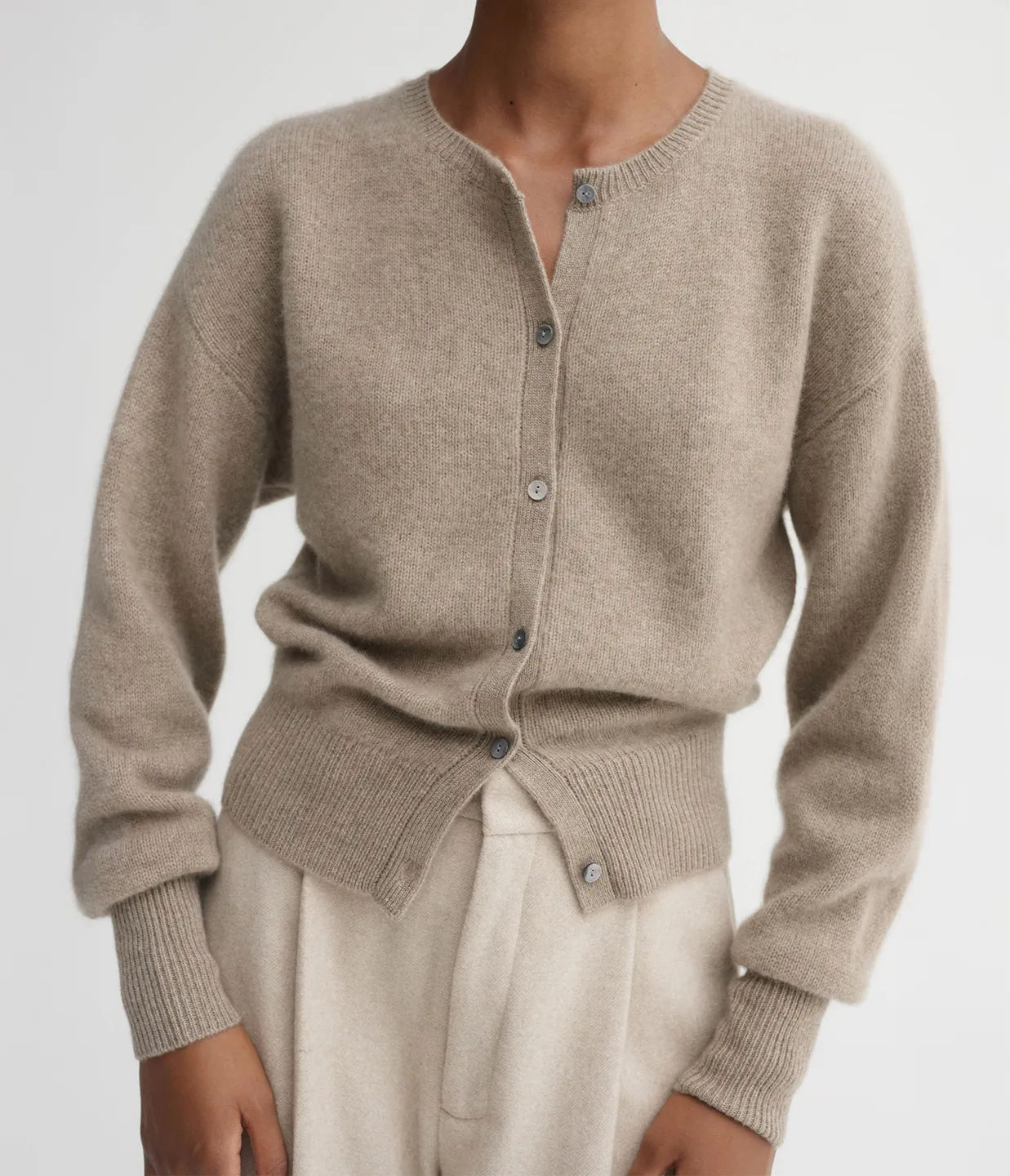 Coco Cashmere Cardigan in Nougat