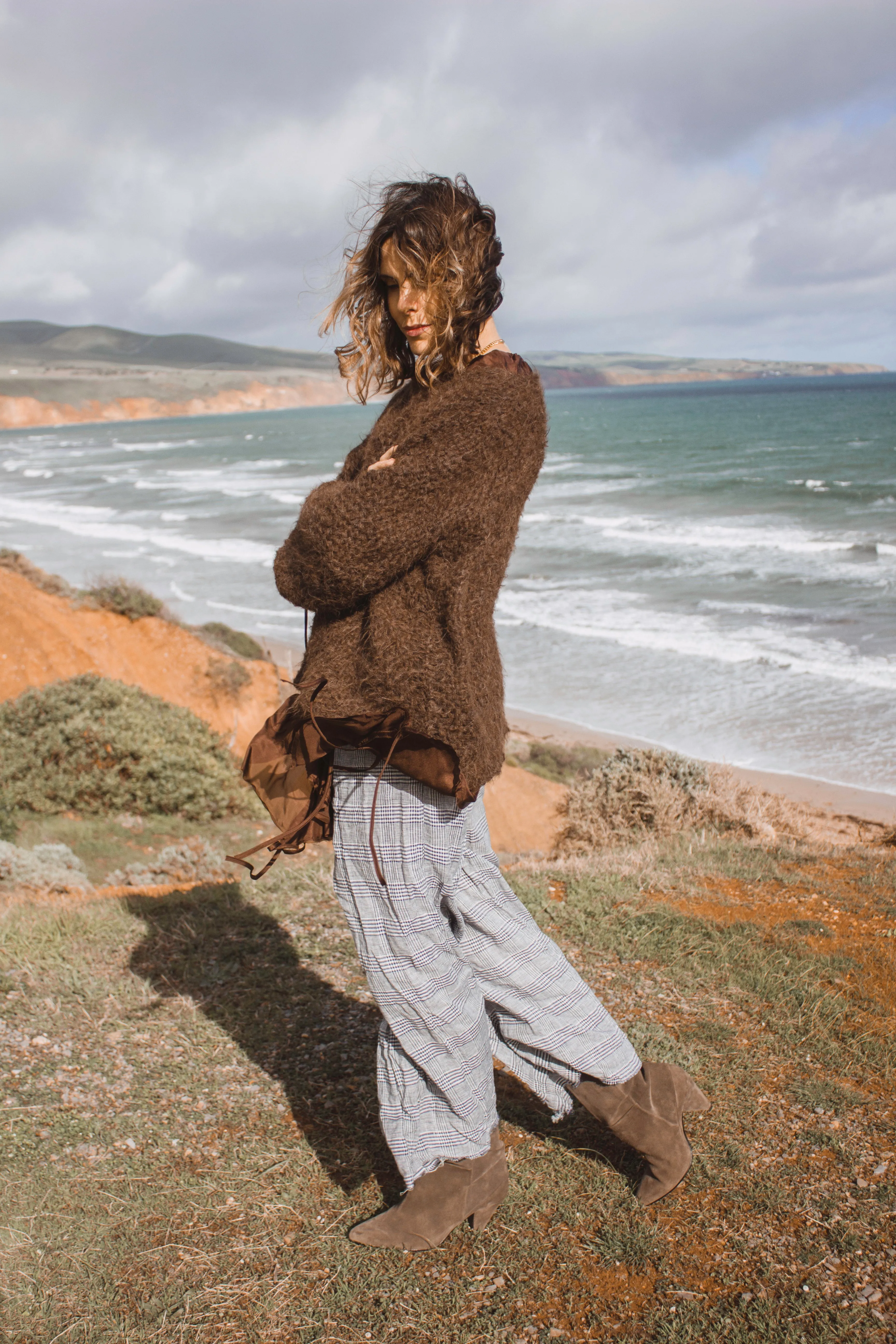 Hand loom sweater detachable collar (Alpaca) Cognac brown