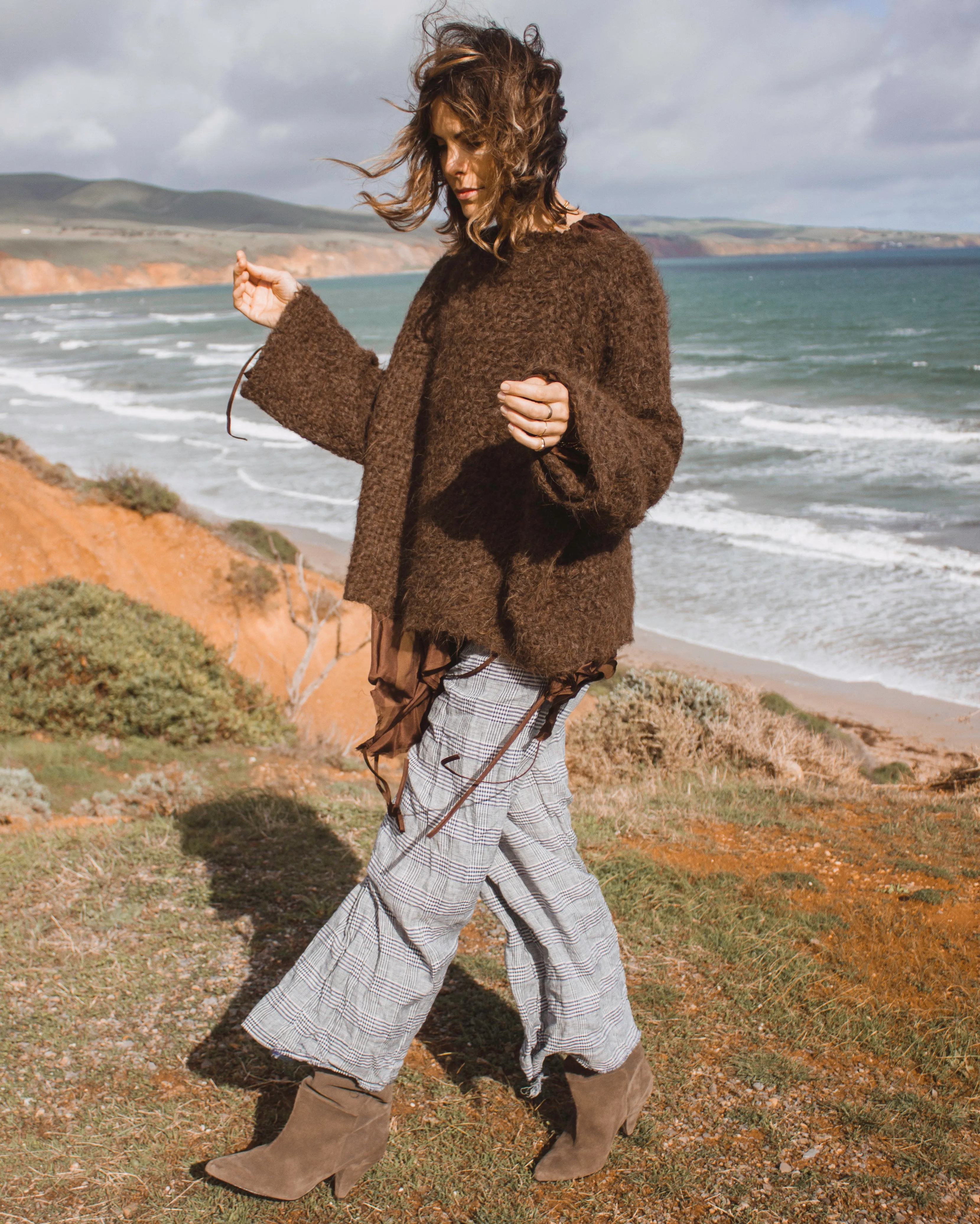 Hand loom sweater detachable collar (Alpaca) Cognac brown
