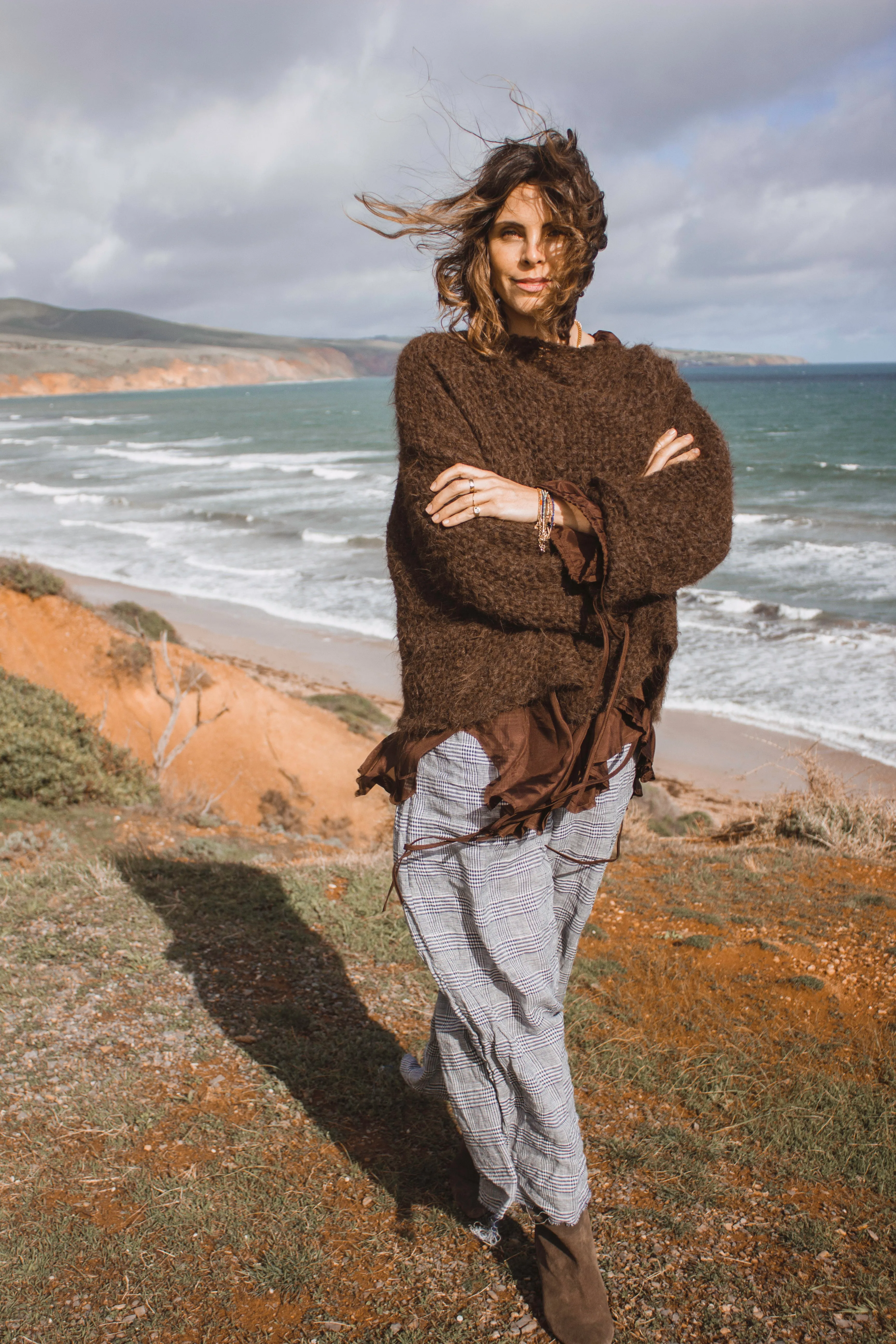 Hand loom sweater detachable collar (Alpaca) Cognac brown