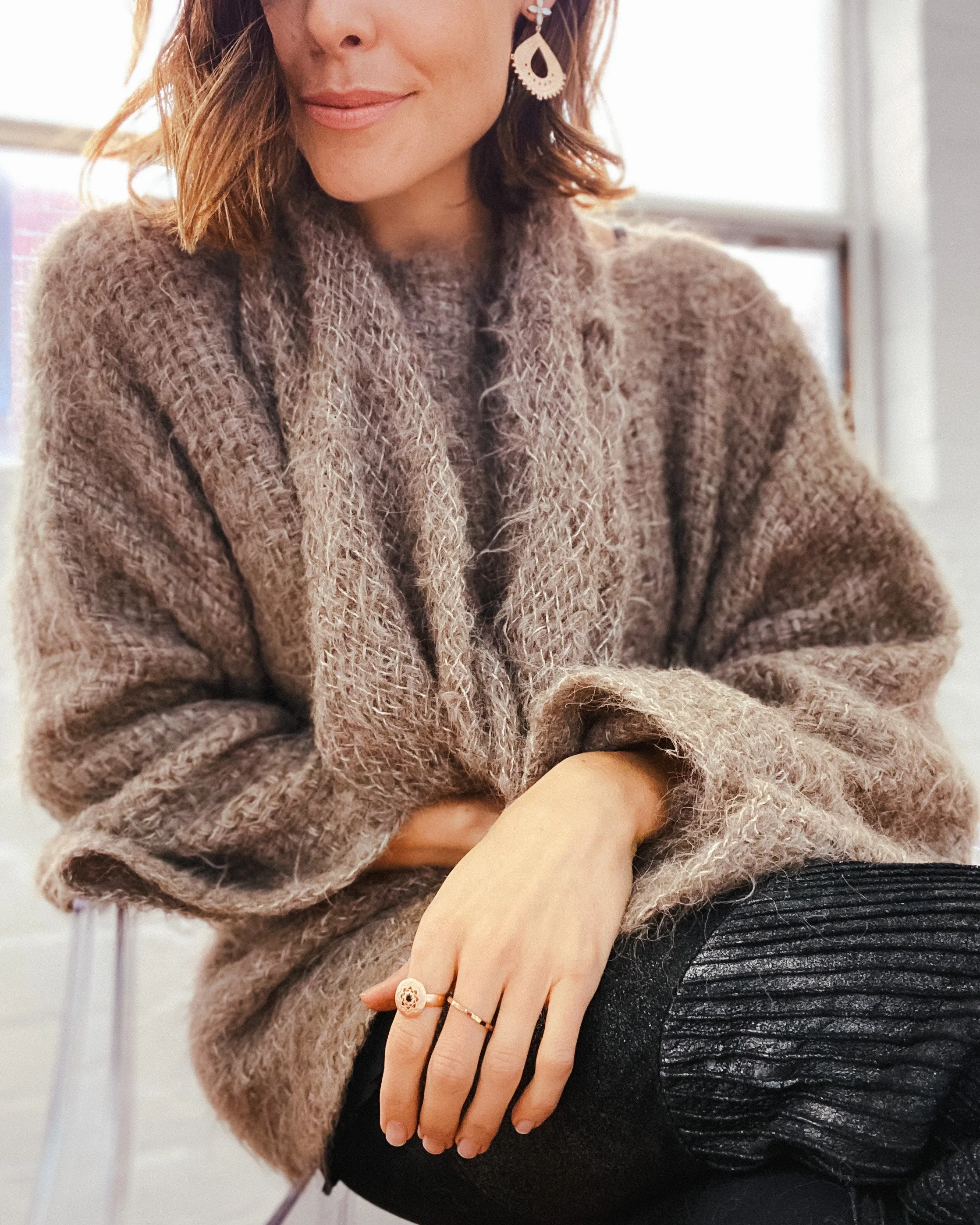 Hand loom sweater detachable collar (Alpaca) Cognac brown